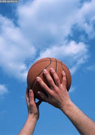 六台：姆巴佩因伤未随队出征，已抵达皇马基地进行康复训练