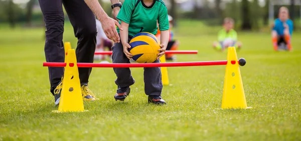 曾效力于阿尔瓦塞特，德天空：皇马有意勒沃库森